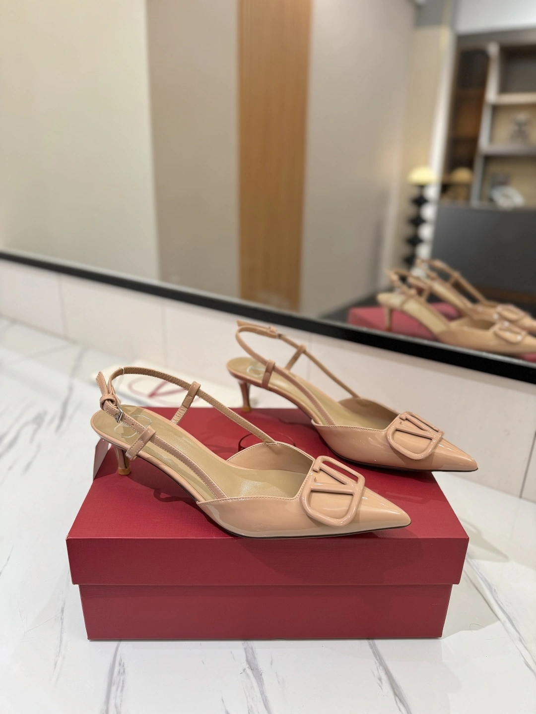 COCO-- V1859ti9o 2W2S0Q70TMKGF9 Heel height：4.5CM goatskin item:E-X138C3045